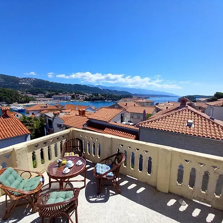 Apt. Old Town Rab Town