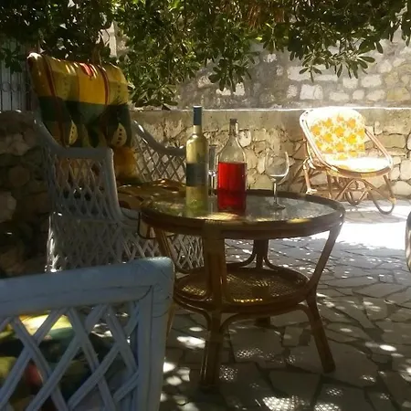 Apt. Old Town Rab Town